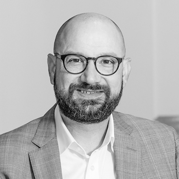 Gavin_Long_Headshot