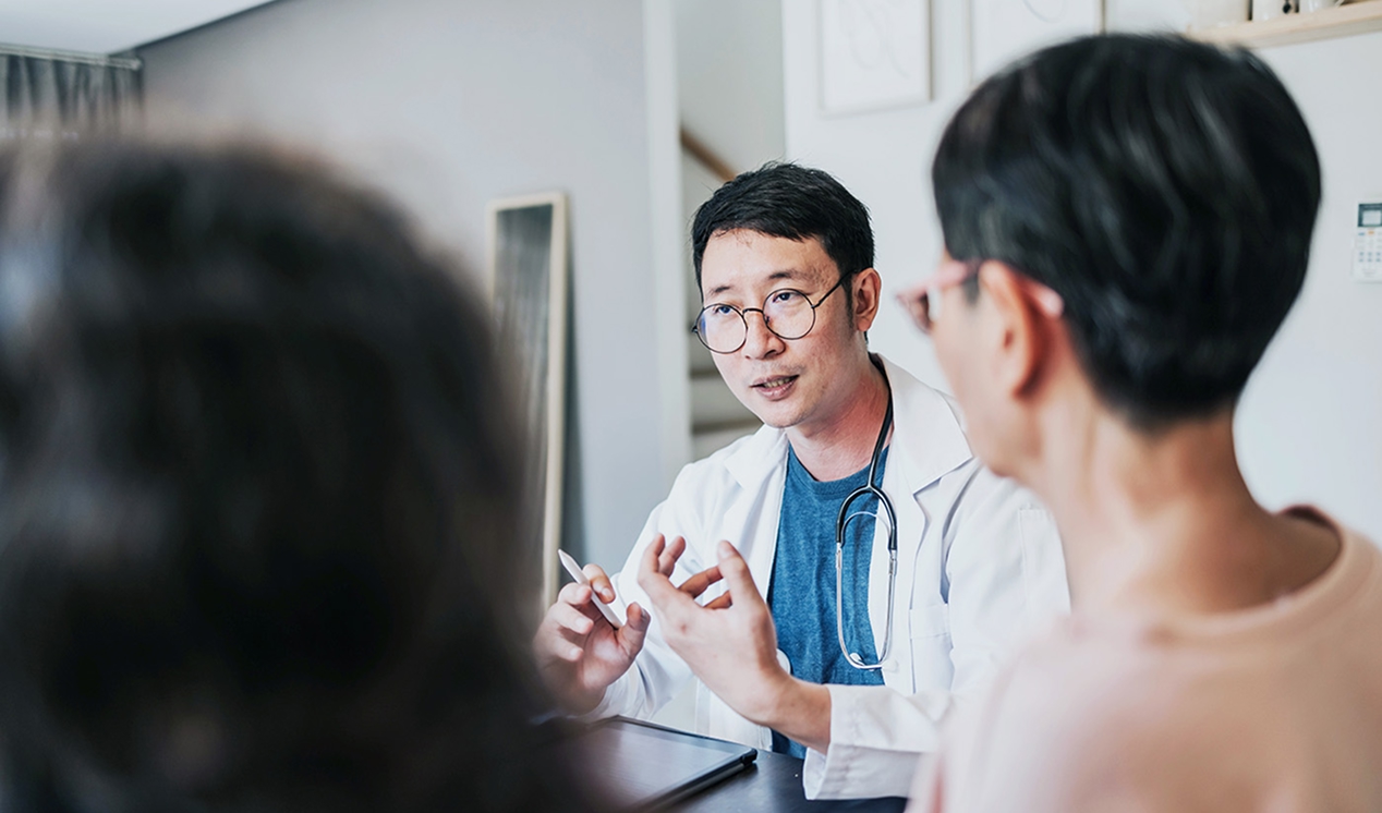 Discussion between family and doctor